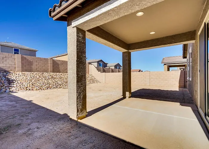 Holiday home 3 Mi To Casino Del Sol! W/ Dog-friendly Yard Tucson
