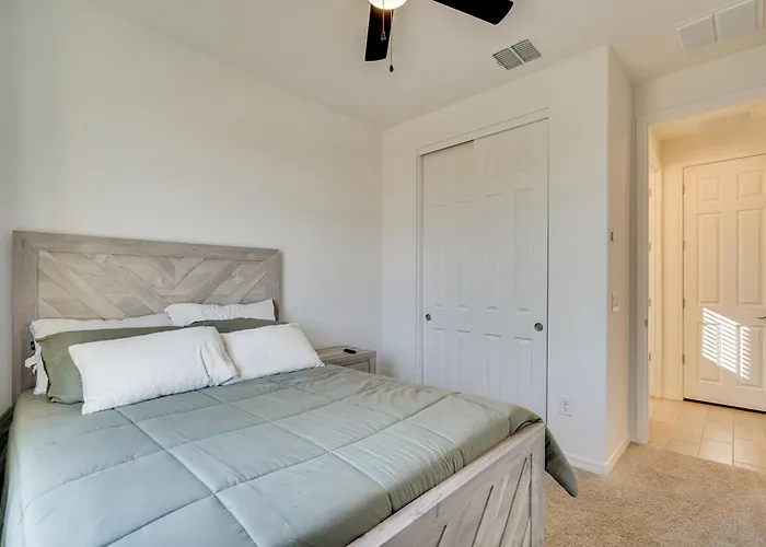 Holiday home 3 Mi To Casino Del Sol! W/ Dog-friendly Yard Tucson